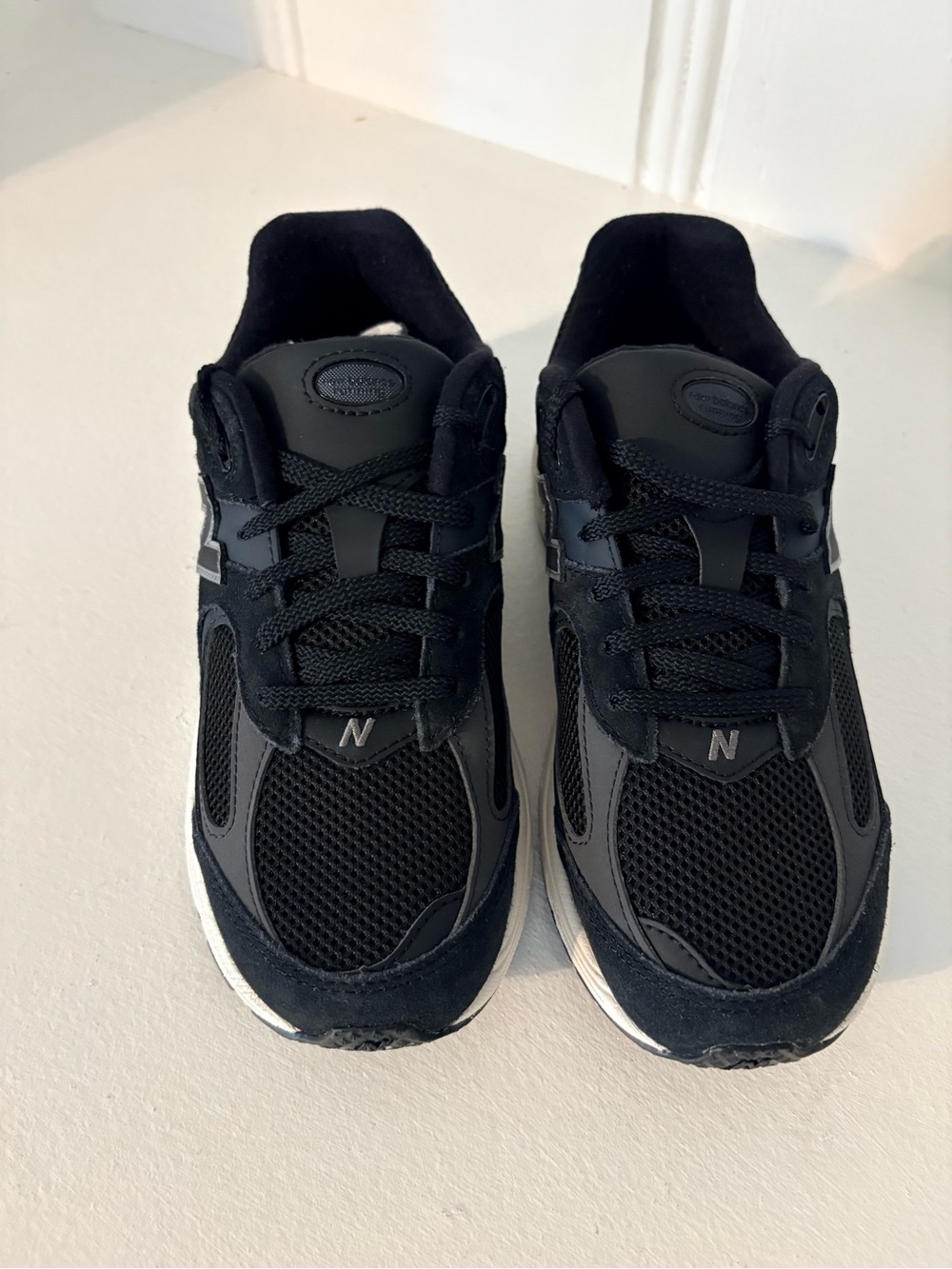 New Balance Black Athletic Mesh & Suede Trainers